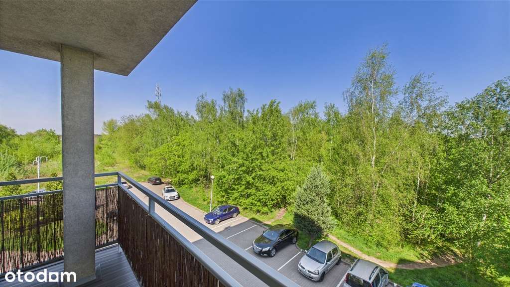 Z widokiem na las, a przy tramwaju!