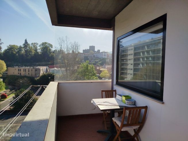 Apartamento T4 no Centro da Cidade - Como Novo!-23