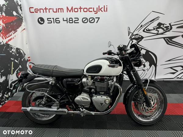 Triumph Bonneville - 1