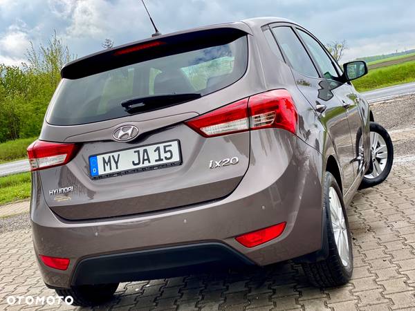 Hyundai ix20 1.4 Premium - 31