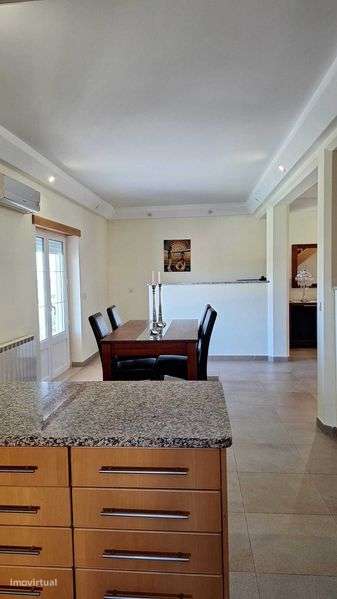 Espaçosa Moradia T4 em Tomar – Urbanização Casal dos Aromas - Grande imagem: 5/12