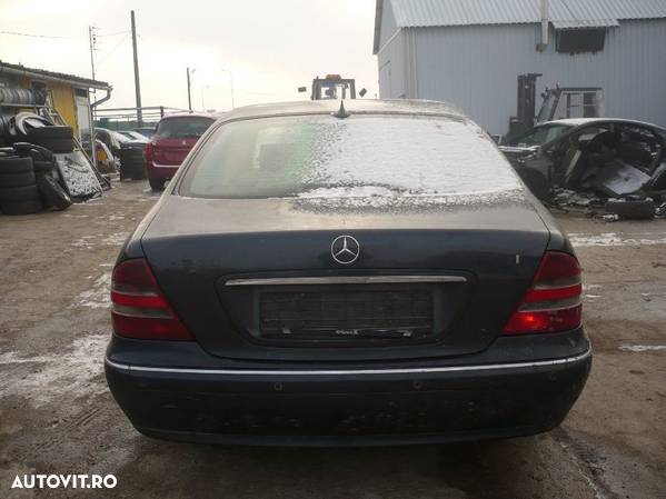 Dezmembrez Mercedes-Benz S320 cdi w220 - 2