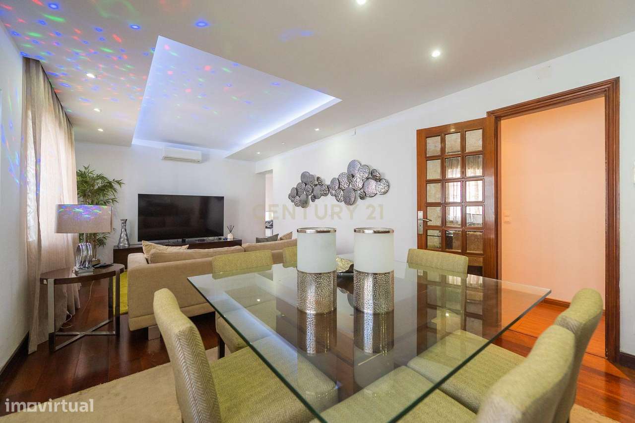 Moradia T4 com piscina-15