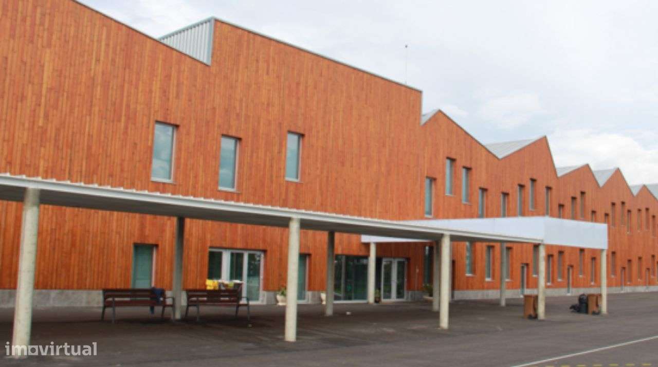 Lote de Terreno em loteamento junto da escola EB 2/3 - Bons Acessos-5