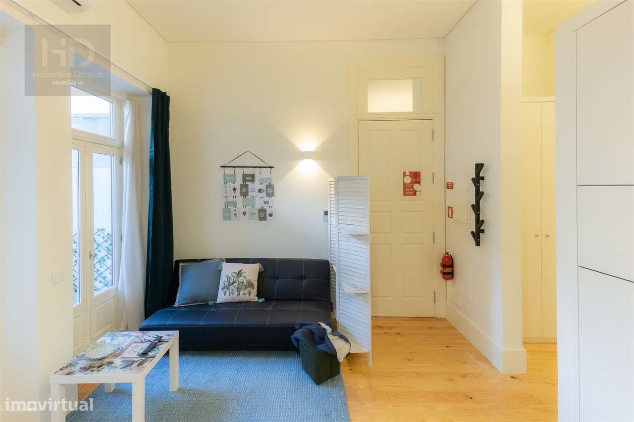 Apartamento T1  com 61m2 e Terraço Privativo próximo do metro no Porto-6