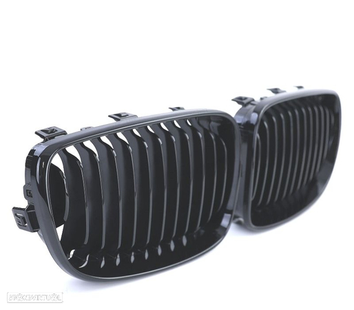 GRELHAS FRONTAIS PARA BMW E81 E82 E87 E88 07-12 LOOK M PRETO BRILHANTE - 3