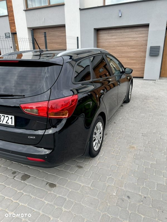 Kia Ceed - 8