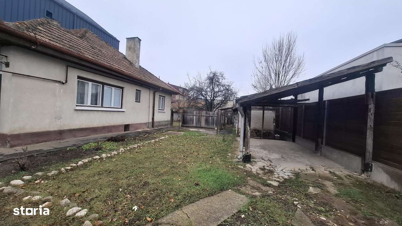 Spațiu cu potențial dublu: locuință sau sediu!-1