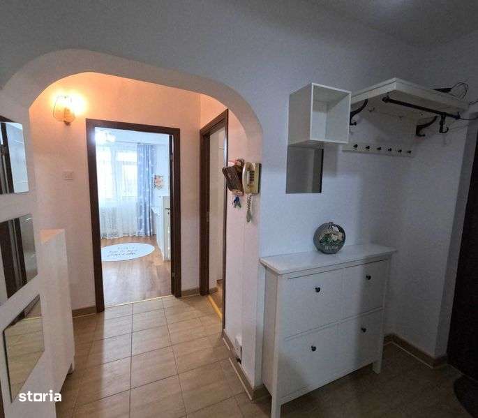 Apartament 3 camere Decomandat - Imagine principală: 5/8