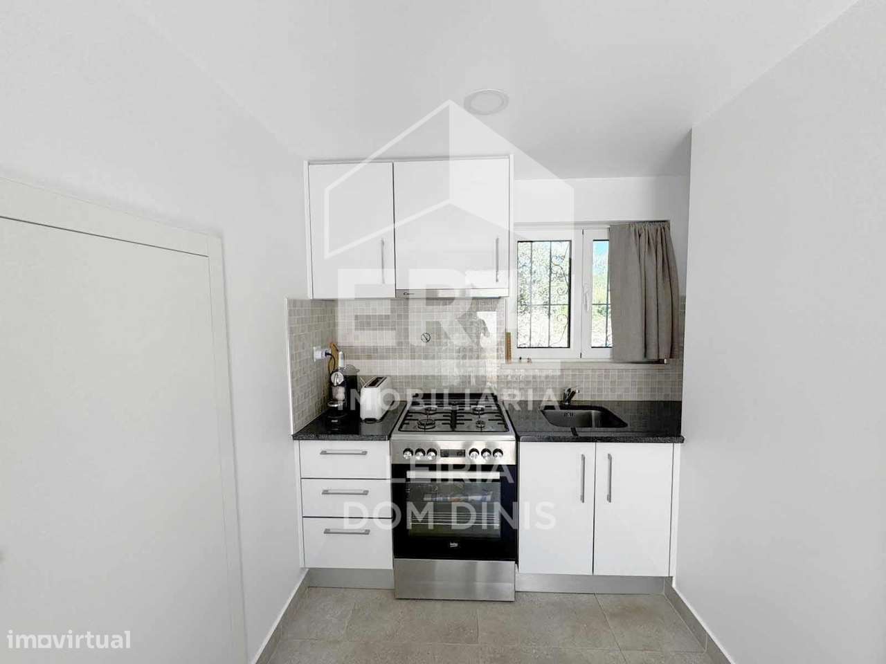 Moradia T3 inserida num terreno com 869m2 - Grande imagem: 4/18