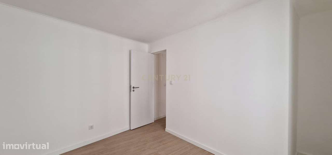 Prédio na Zona Histórica de Torres Novas-5