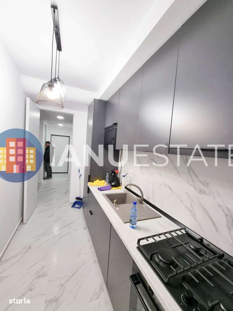 Parcul Carol 15` Metrou Eroii Revolutiei Totul Nou Centrala Parcare - Imagine principală: 5/6