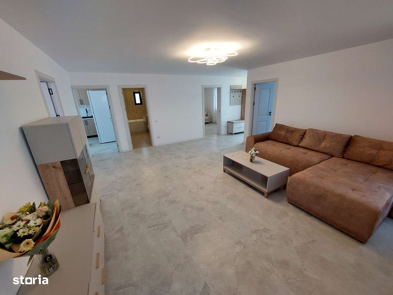 Vindem Casa Noua Mioveni str Prunilor 4 camere teren 440 mp la Cheie-2