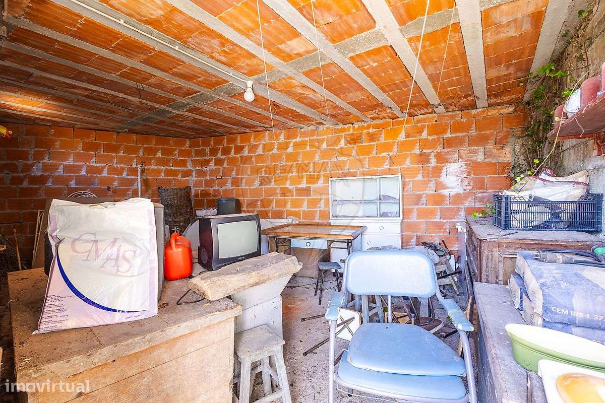 Moradia T2 para venda-25