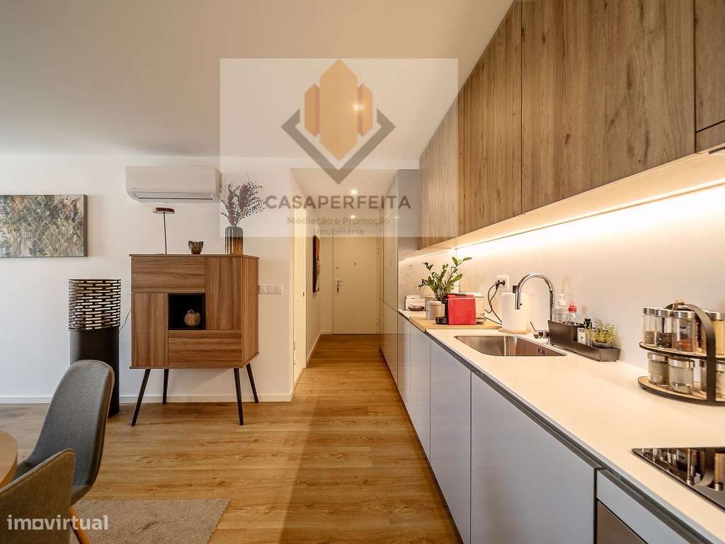 Fantástico T1 com Varanda Junto à Exponor - Leça da Palmeira-4