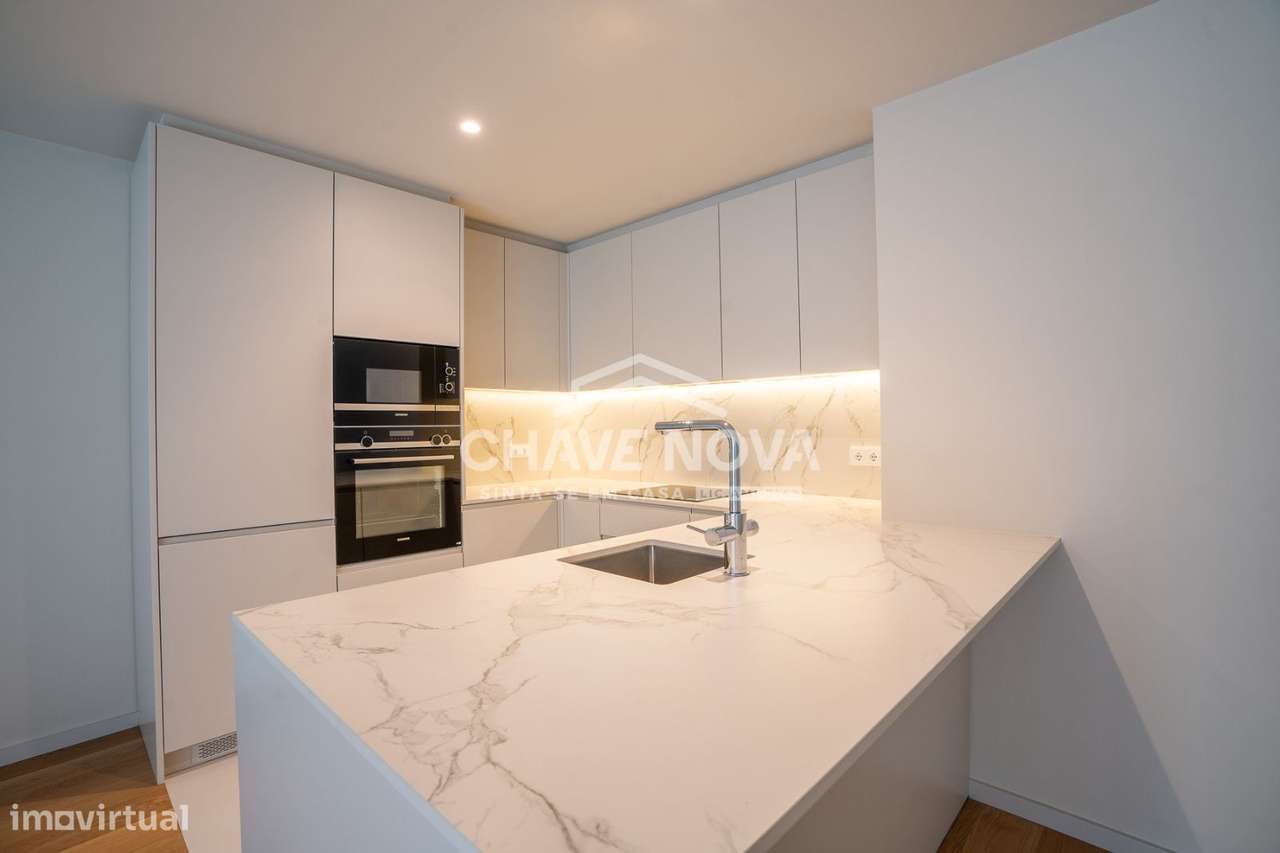 T3 c/ Vistas para a Foz do Douro em Vila Nova de Gaia - Grande imagem: 4/18