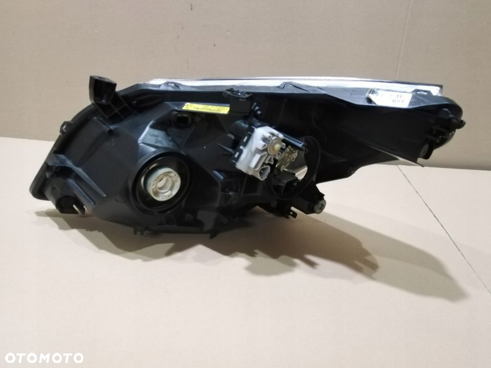 TOYOTA VERSO 09-13 LIFT LAMPA PRZEDNIA PRZOD 81110-0F090 - 5