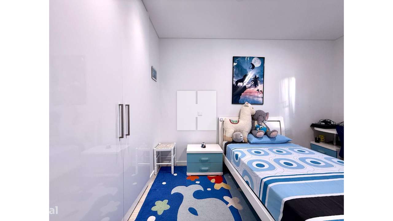 Apartamento T3 Seminovo c/ Terraço-29