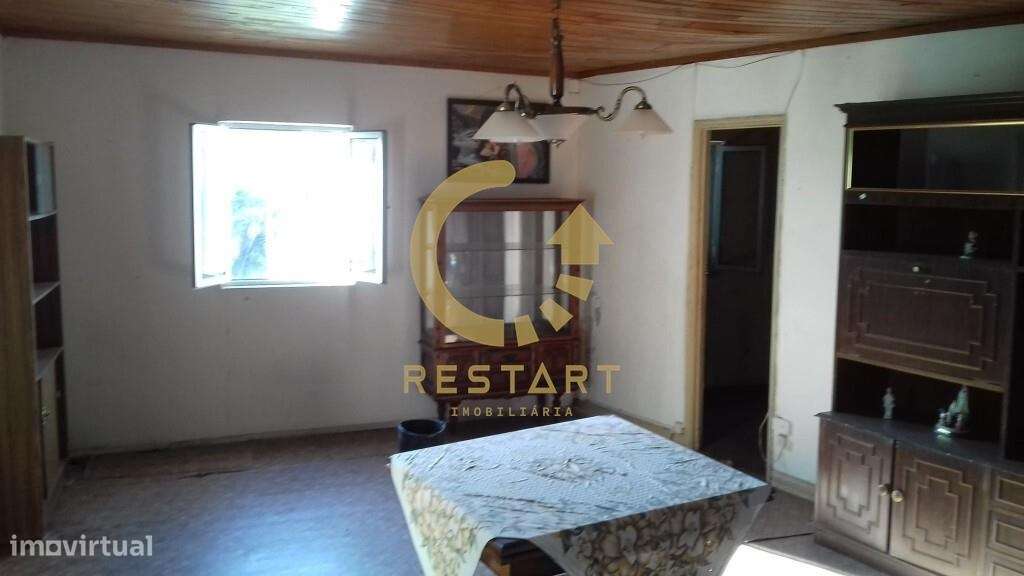 Moradia para recuperar em Sedielos - Peso da Régua-10