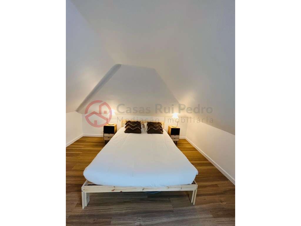 Moradia de 3 pisos com elevado potencial na Costa da Caparica apena...-31