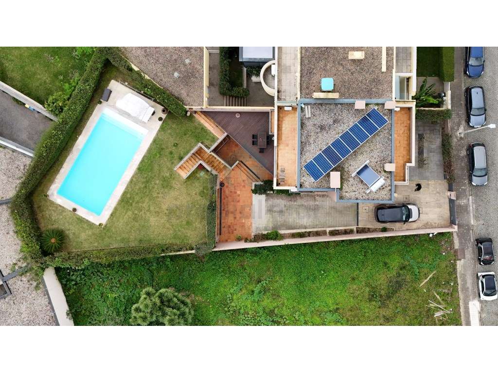 Moradia T5 em Vilarinha-47