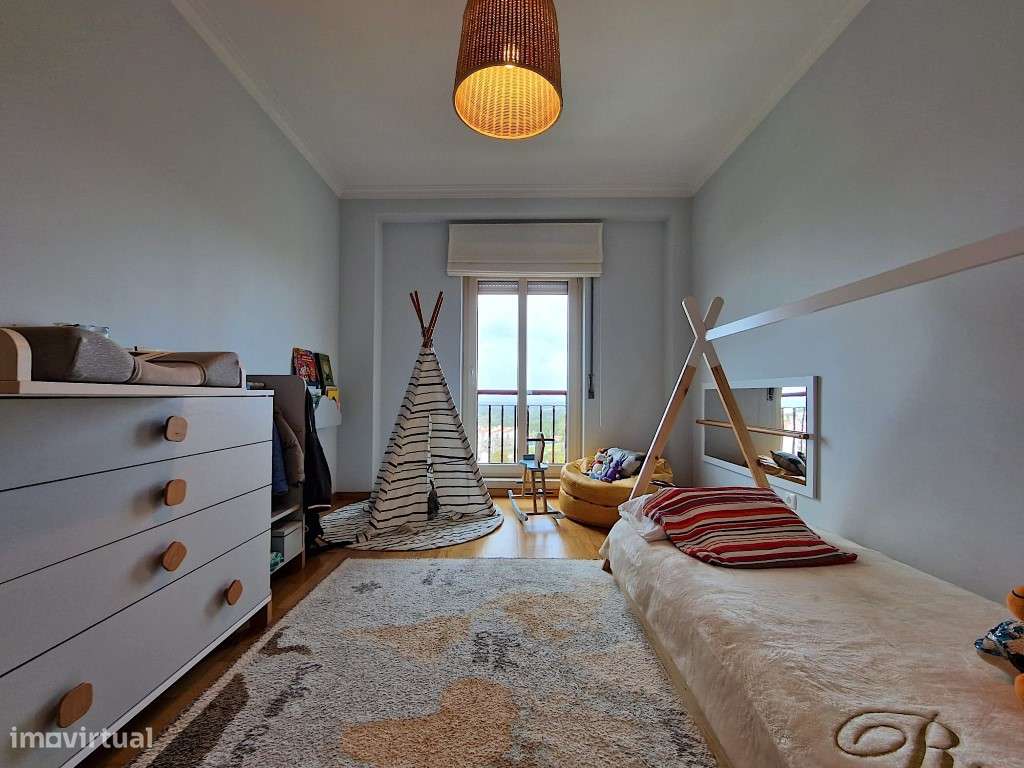 Apartamento T3 em Sesimbra com boas áreas-16