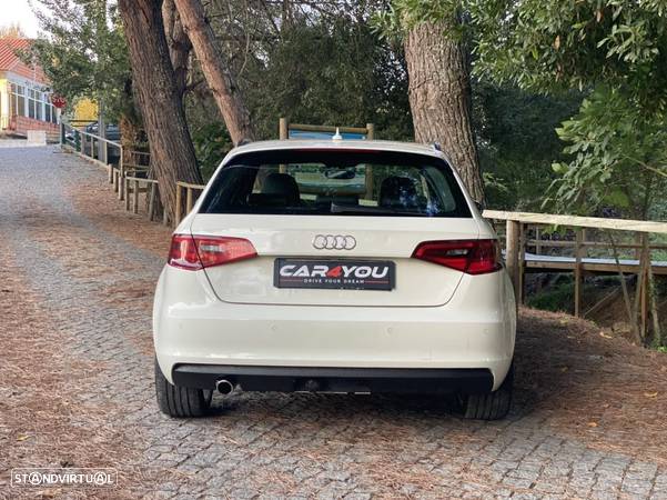 Audi A3 Sportback 1.6 TDI S-line - 9