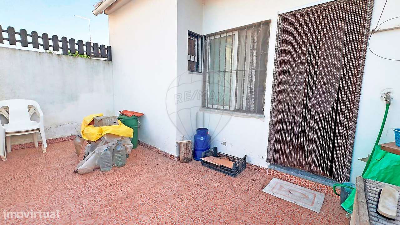 Moradia T2 para venda-22