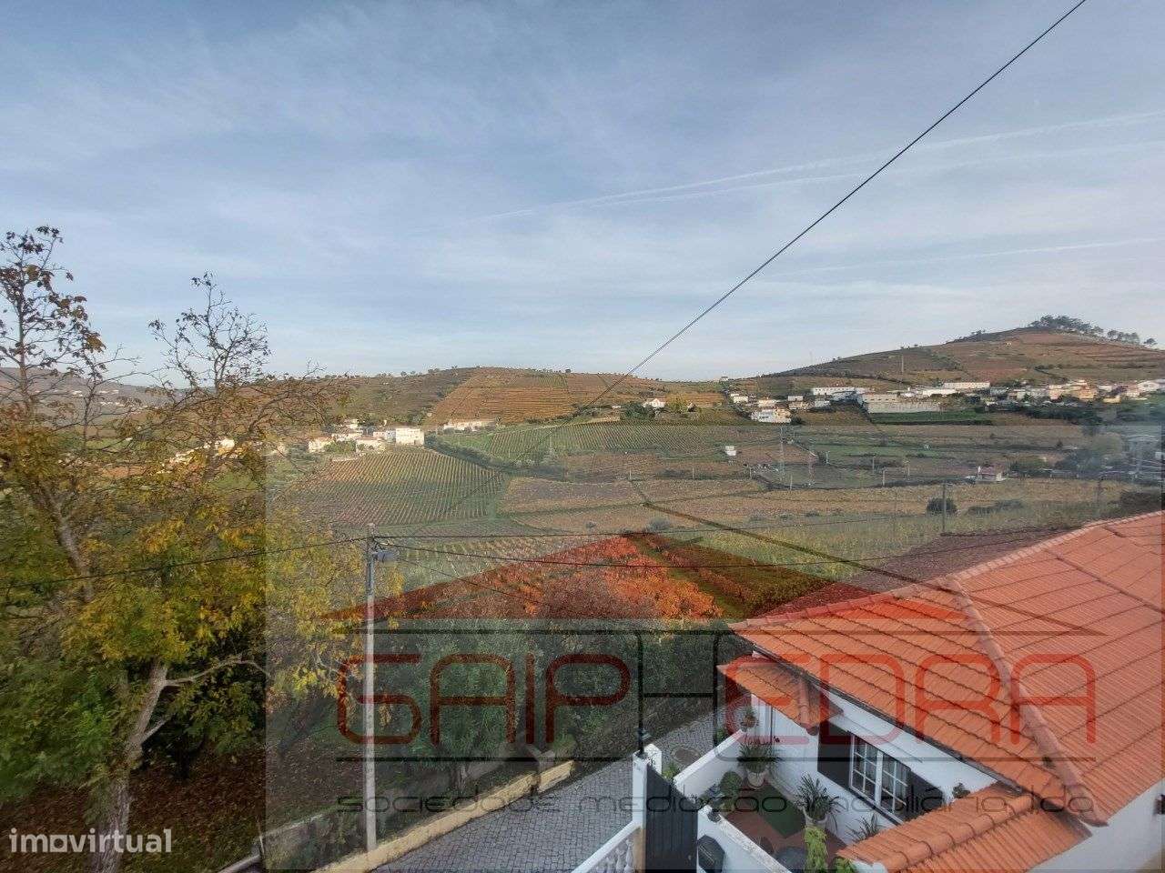 Moradia T3 em Mesão Frio com varanda e acessibilidade-25