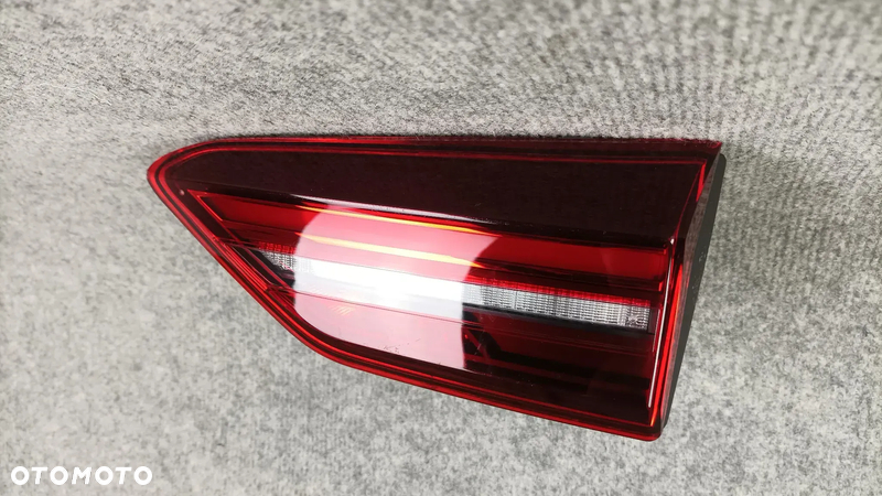 LAMPA TYLNA TYŁ PRAWA NA KLAPE - VW POLO VI LIFT 2G 2G0 21- - 7