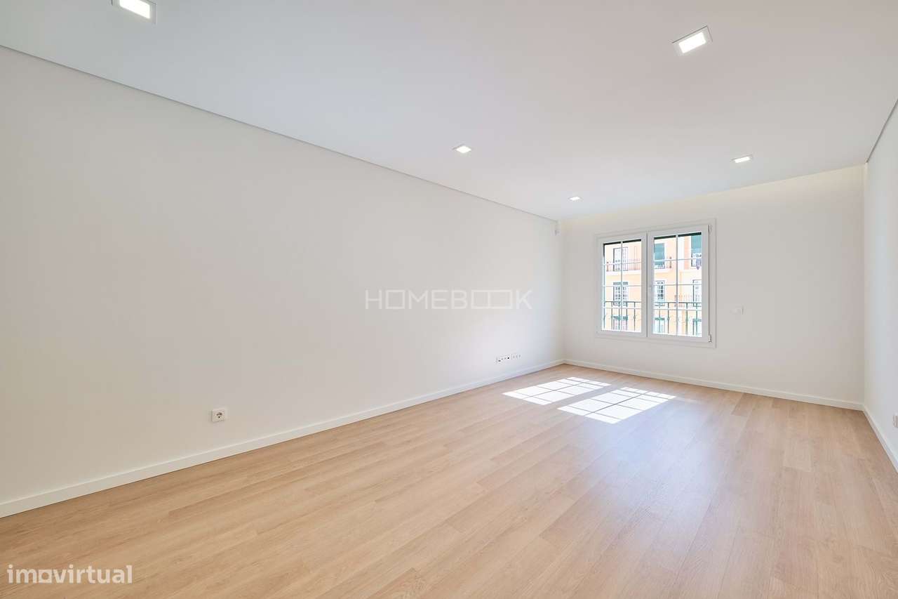 T2 no Neudel: Conforto Moderno com Vida de Bairro à Porta-5