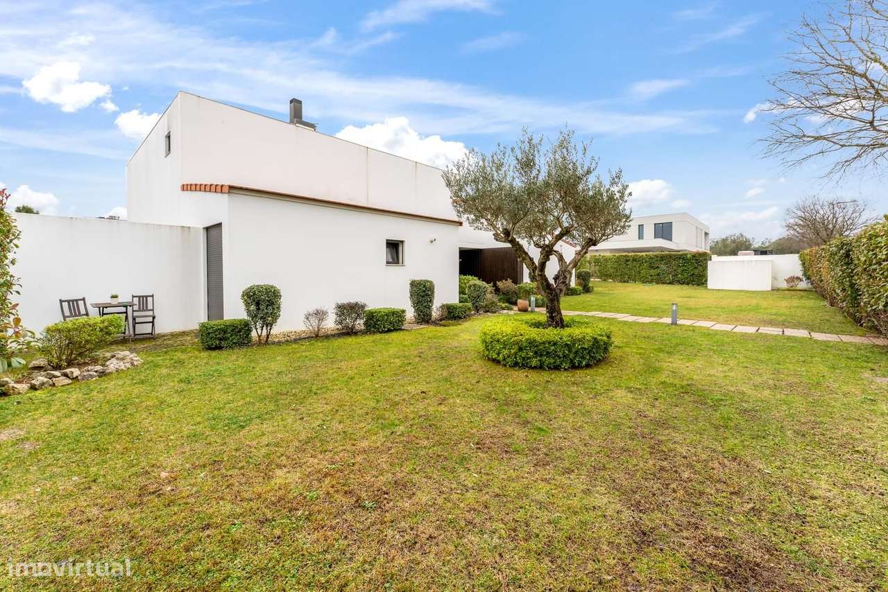 Moradia Isolada T4 com piscina, Oeiras Golf Residence, Oeiras-26