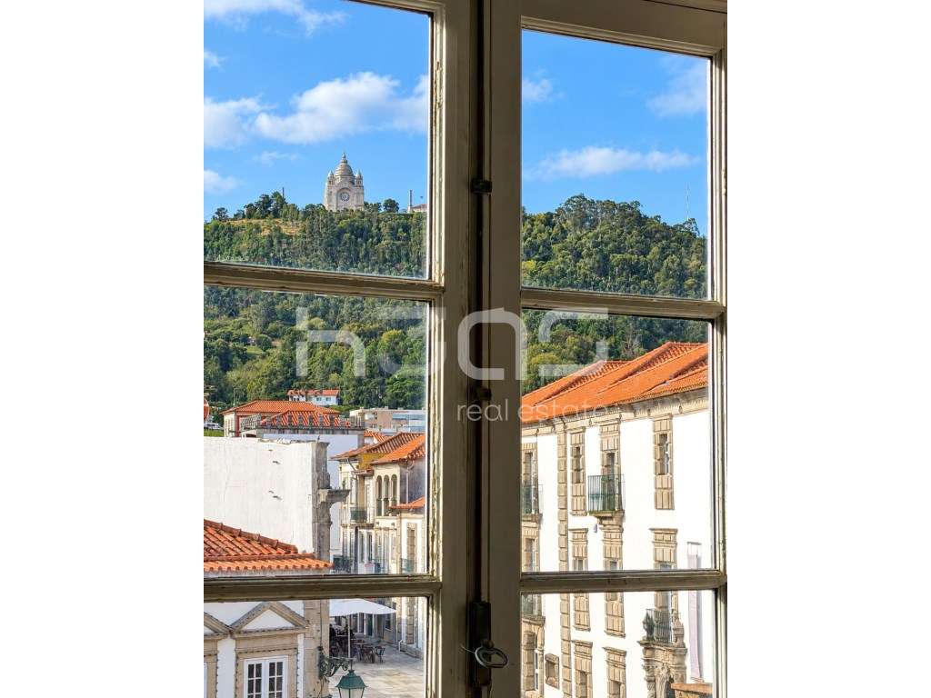 Edifício Histórico de Prestígio no Centro de Viana do Castelo-27