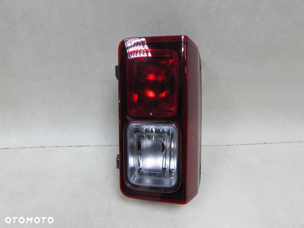 RENAULT TRAFIC III VIVARO II TALENTO 14-21 LAMPA TYL LEWA EUROPA 265591452 93867975 COFANIA - 3