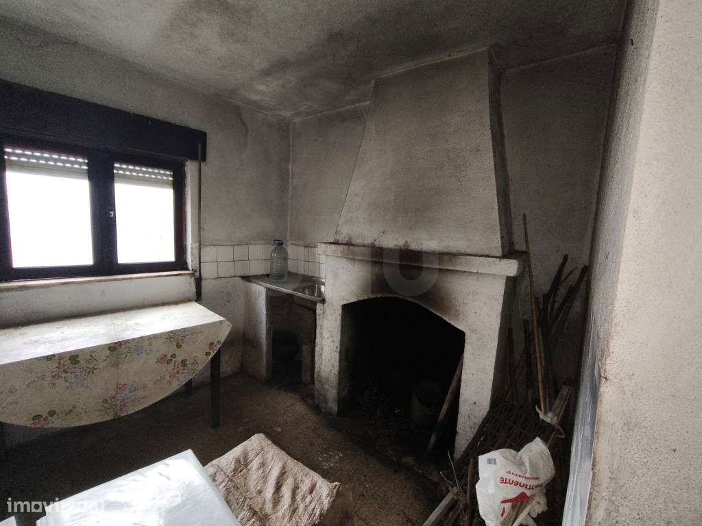 Moradia com vistas para a Serra da Estrela. Fantástica oportunidade!-14