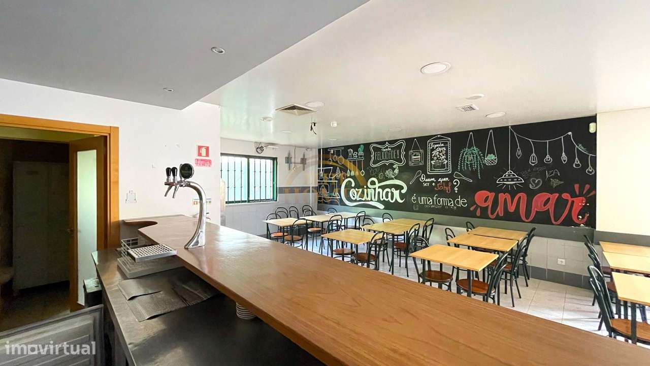 Espaço Comercial em Algés.-6