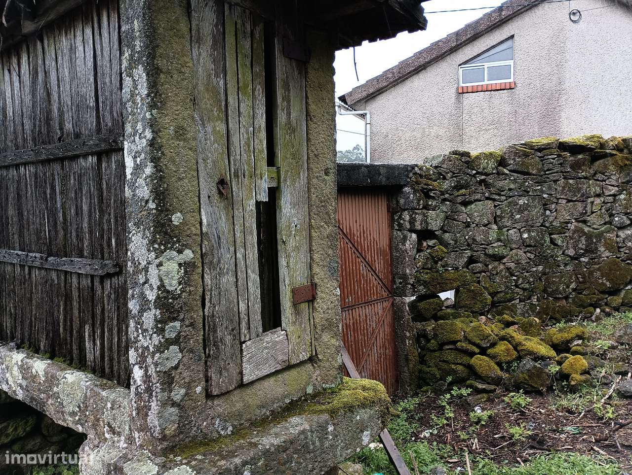 Moradia em p/ recuperar – Oliveira de Frades-8