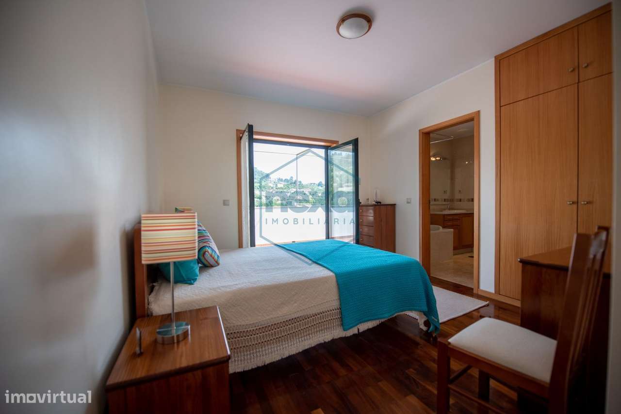 Moradia inserida em Quinta-26