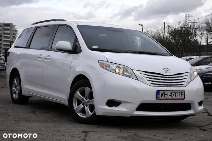 Toyota Sienna 3.5 V6 - 2