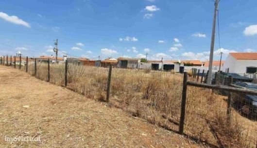 Lote de terreno destinado a construção urbana, com 900,62m2, no cen...