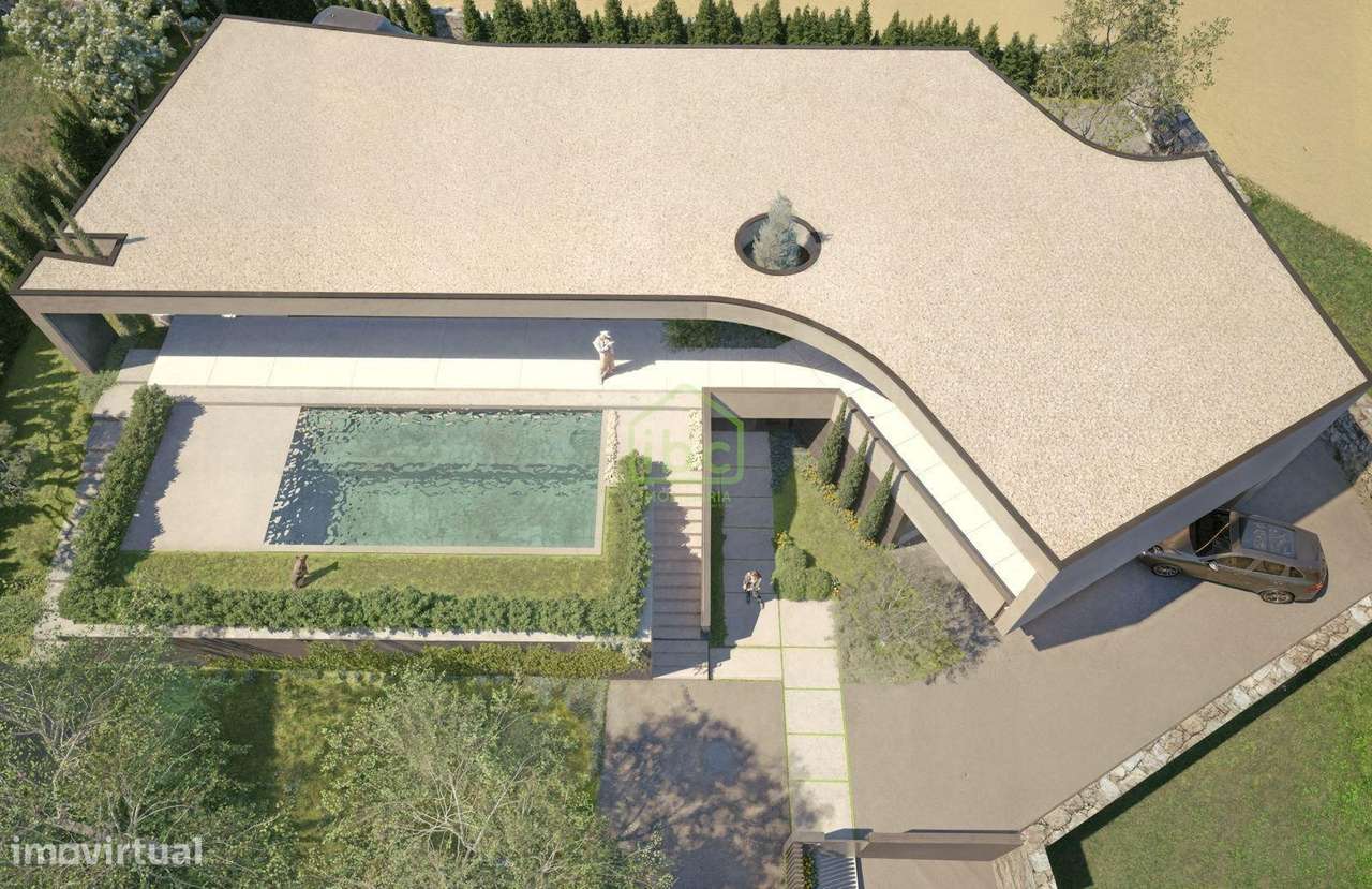 MORADIA DE LUXO T3 COM PISCINA + MORADIA T1 INDEPENDENTE-12