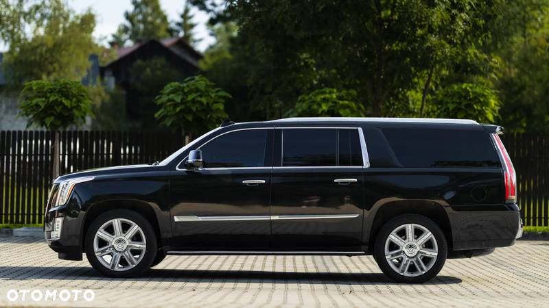 Cadillac Escalade - 5