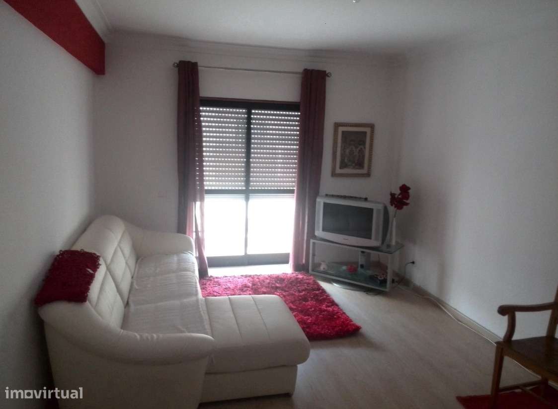 T2 Rua Dos Lírios, Algueirão - Mem Martins-0