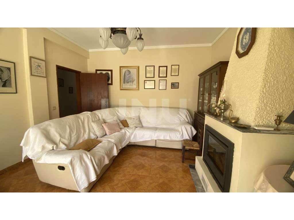 Apartamento T4+1 - Centro da Cidade-12