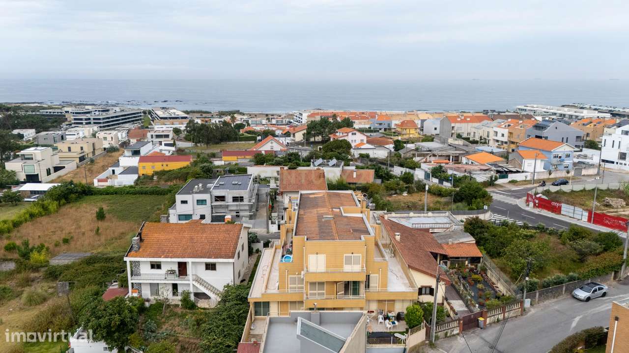 Soberbo Apartamento T2 com Vista Mar Canidelo-29