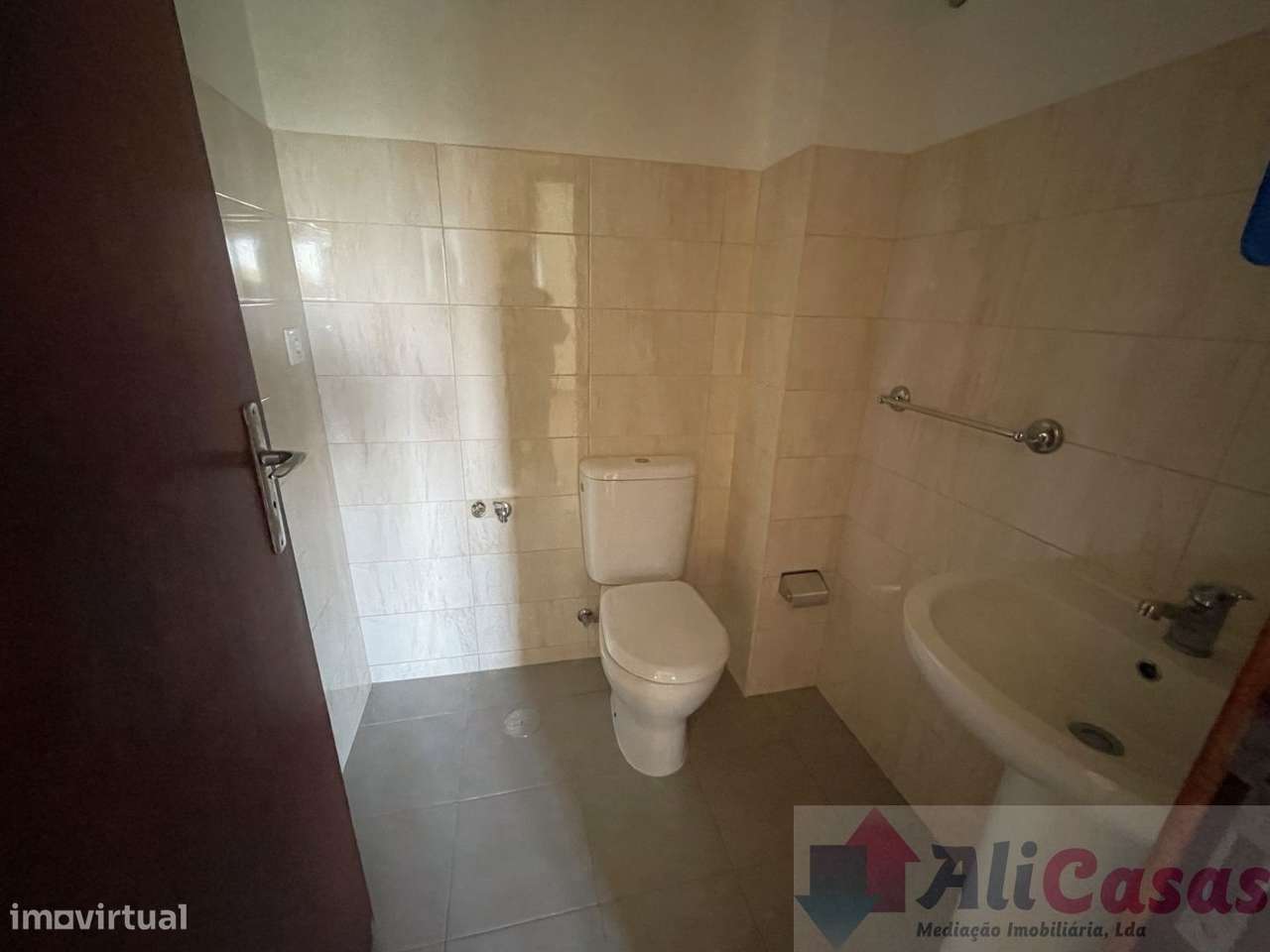 Excelente T3 Tipo Andar-Moradia No 2º e Último piso-26