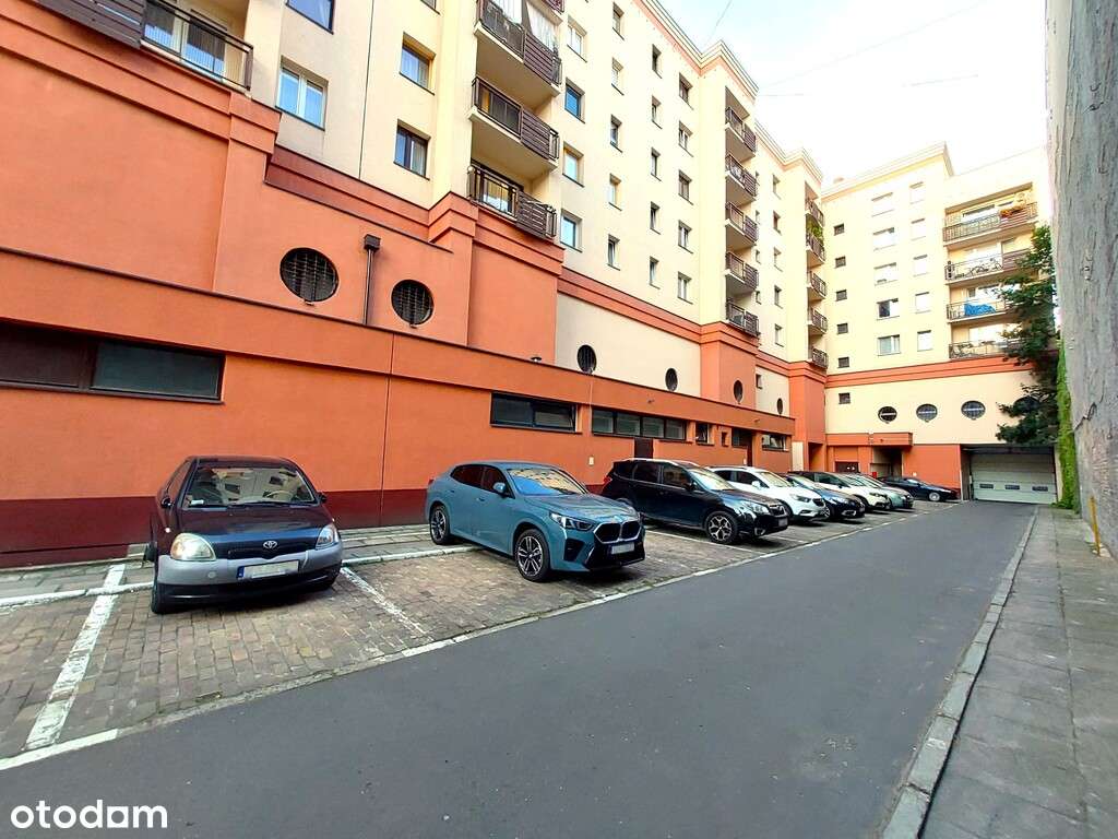 Mieszkanie z widokiem w ścisłym centrum Łodzi. 0%p-6