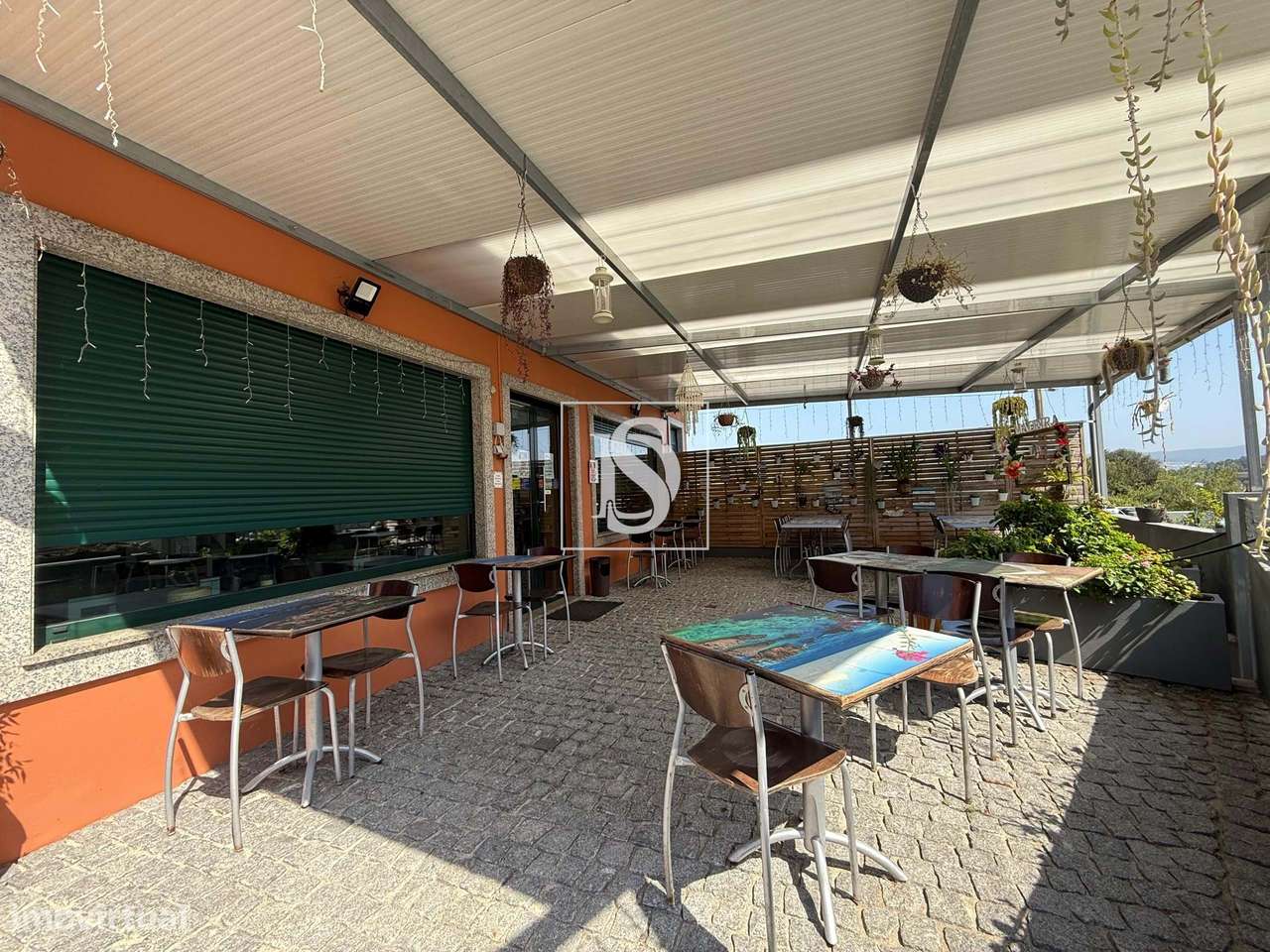 Moradia T3 + Espaço Comercial-13