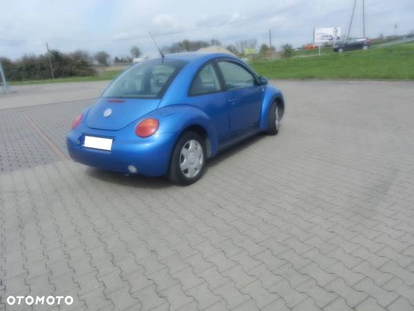 Volkswagen New Beetle 2.0 - 4