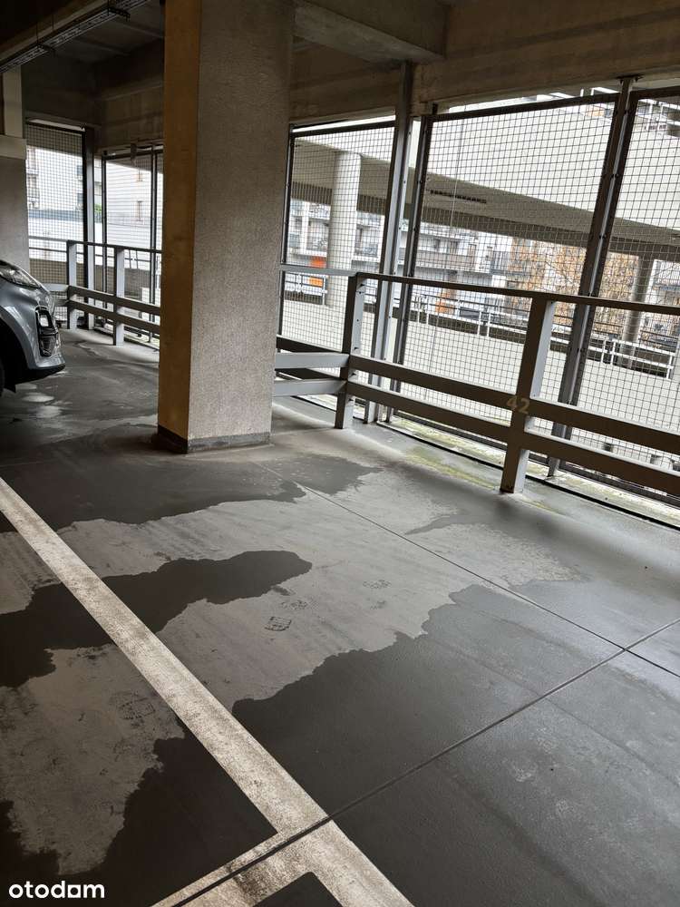 Miejsce postojowe w garażu przy ul. Przewóz 40E, poziom 1 - Pełny obrazek: 4/4